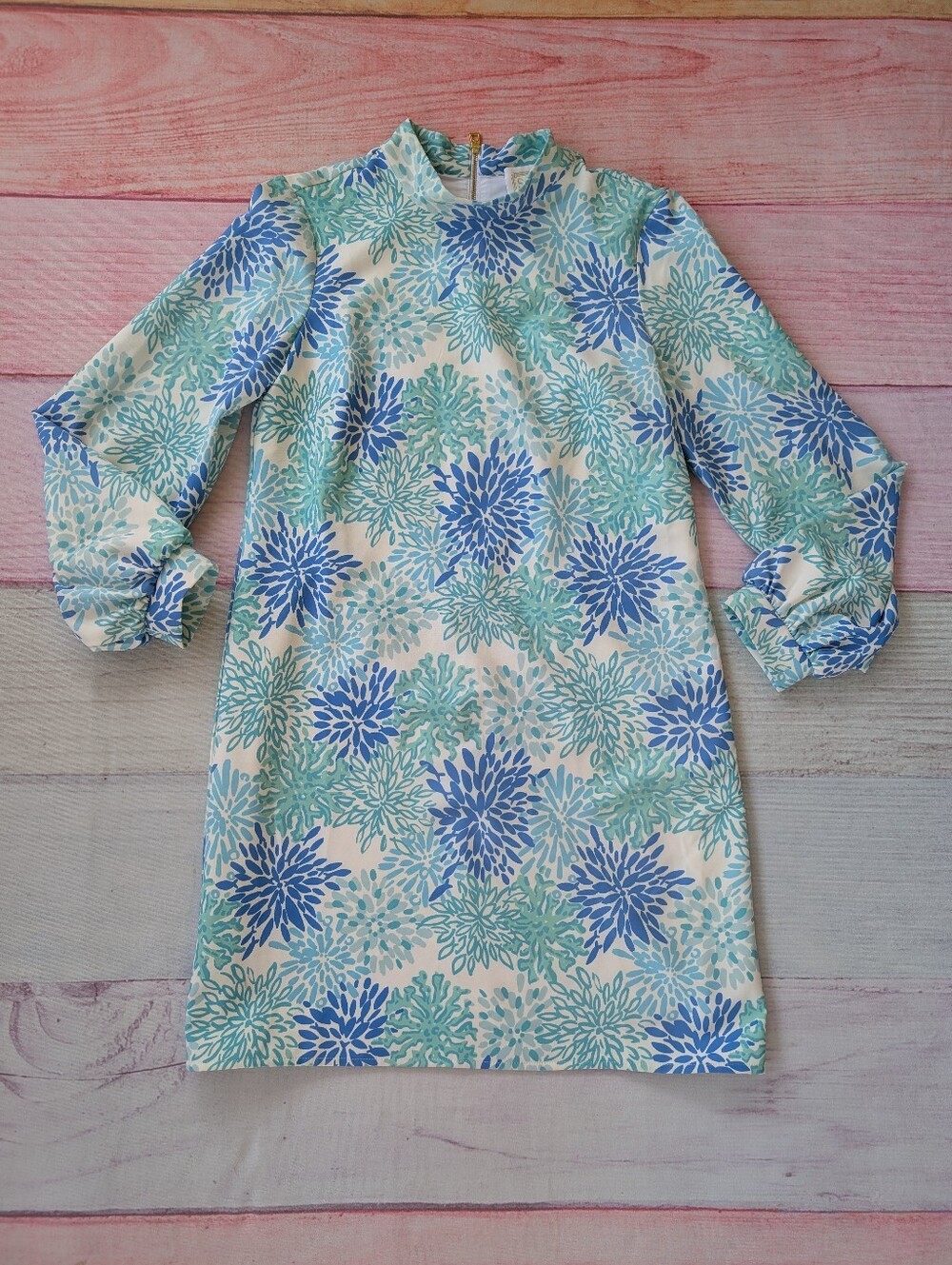 Sail To Sable Blue Floral Mock Neck Shift Dress M‎